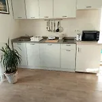 Karin 公寓