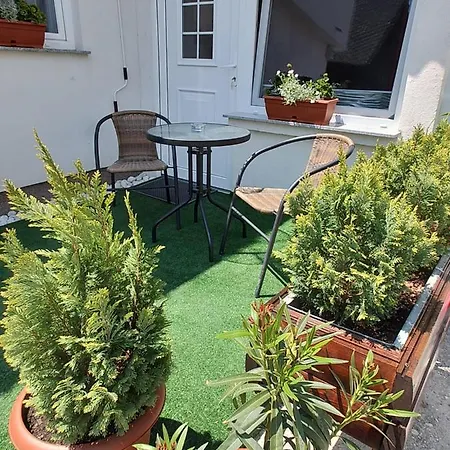 Апартаменты Karin